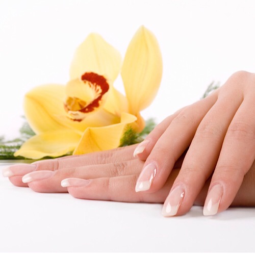 XAVIA NAILS & SPA - manicure